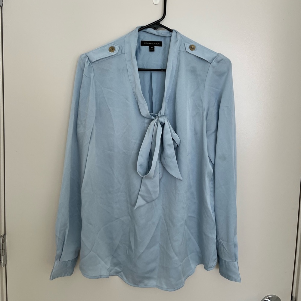 Banana republic satin blouse size medium